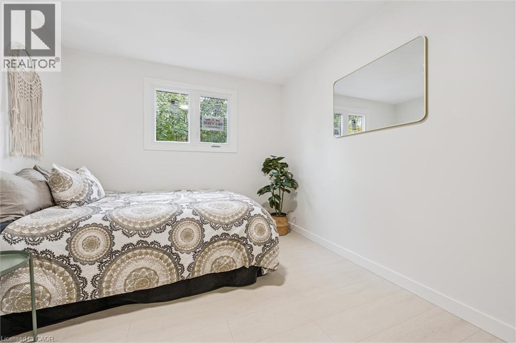 Bedroom featuring baseboards - 459 Drummerhill Crescent, Waterloo, ON - Indoor Photo Showing Bedroom