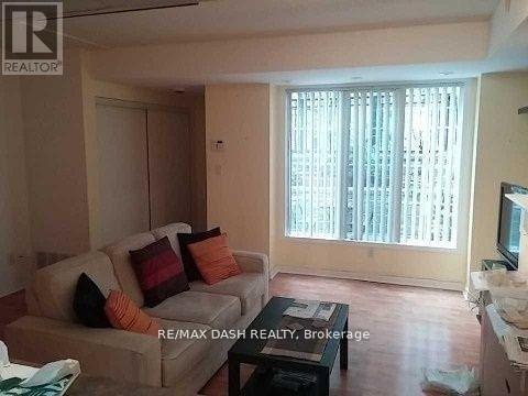 1014 - 5 Everson Drive, Toronto, ON - Indoor Photo Showing Living Room