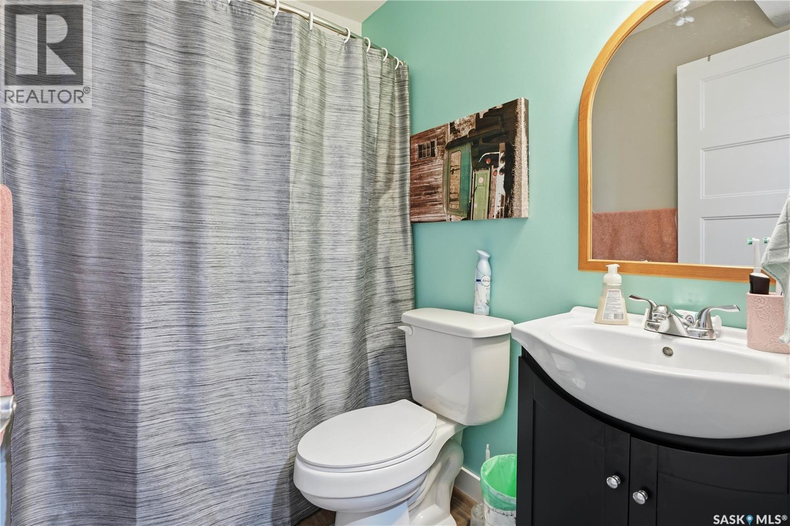 5624 Glide Crescent, Regina, SK - Indoor Photo Showing Bathroom