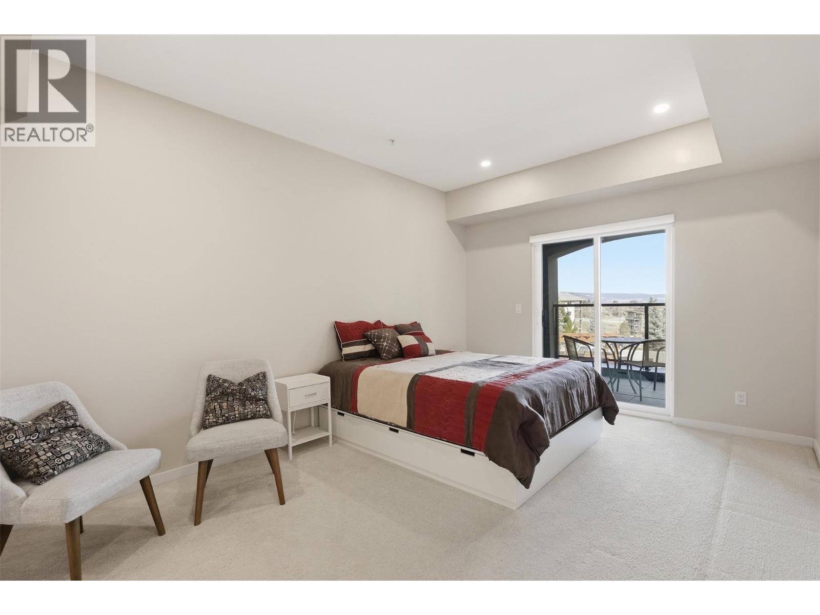 1405 Springhill Drive Unit# 2103, Kamloops, BC - Indoor Photo Showing Bedroom