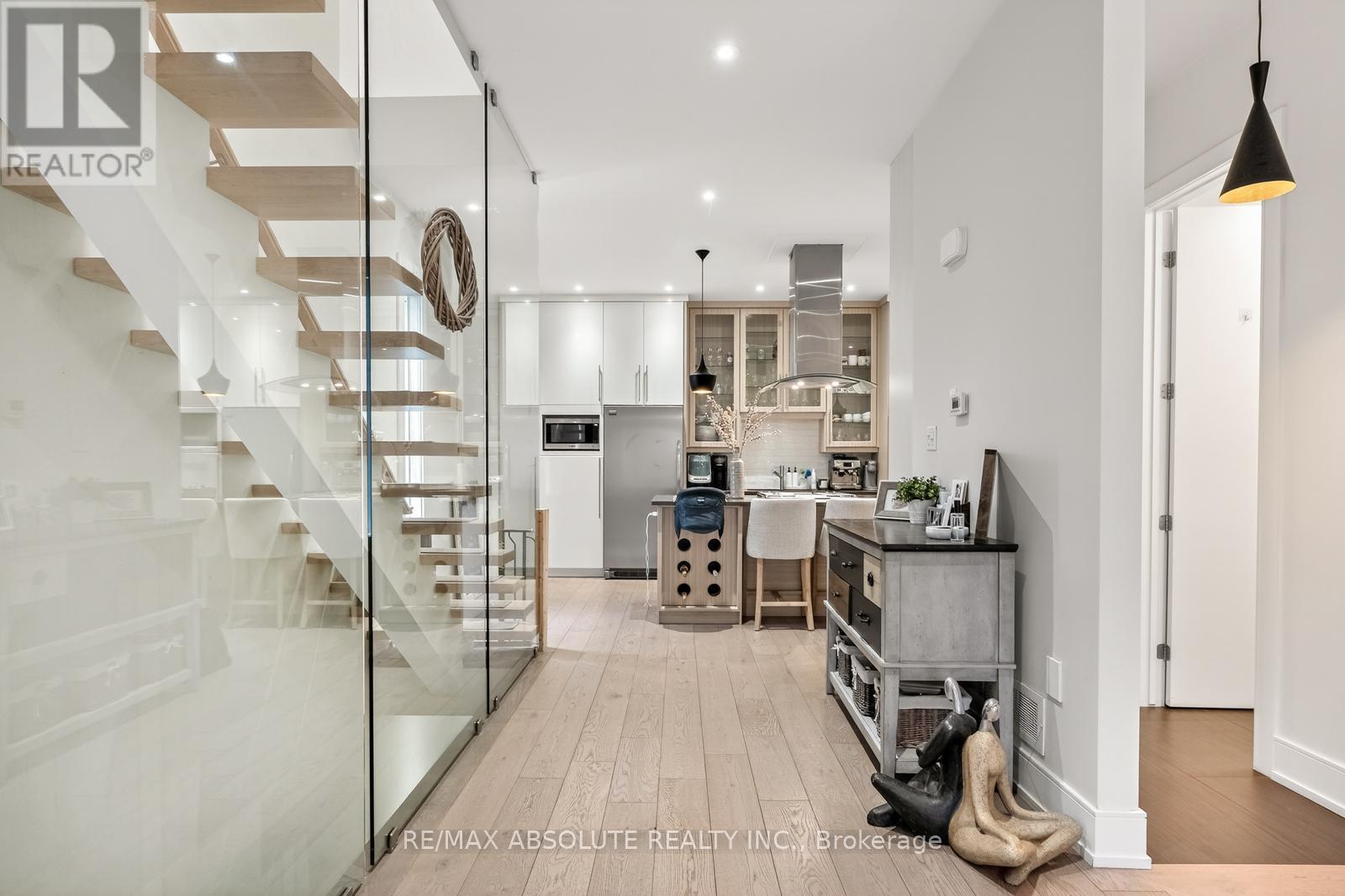 246 Westhaven Crescent, Ottawa, ON - Indoor Photo Showing Other Room