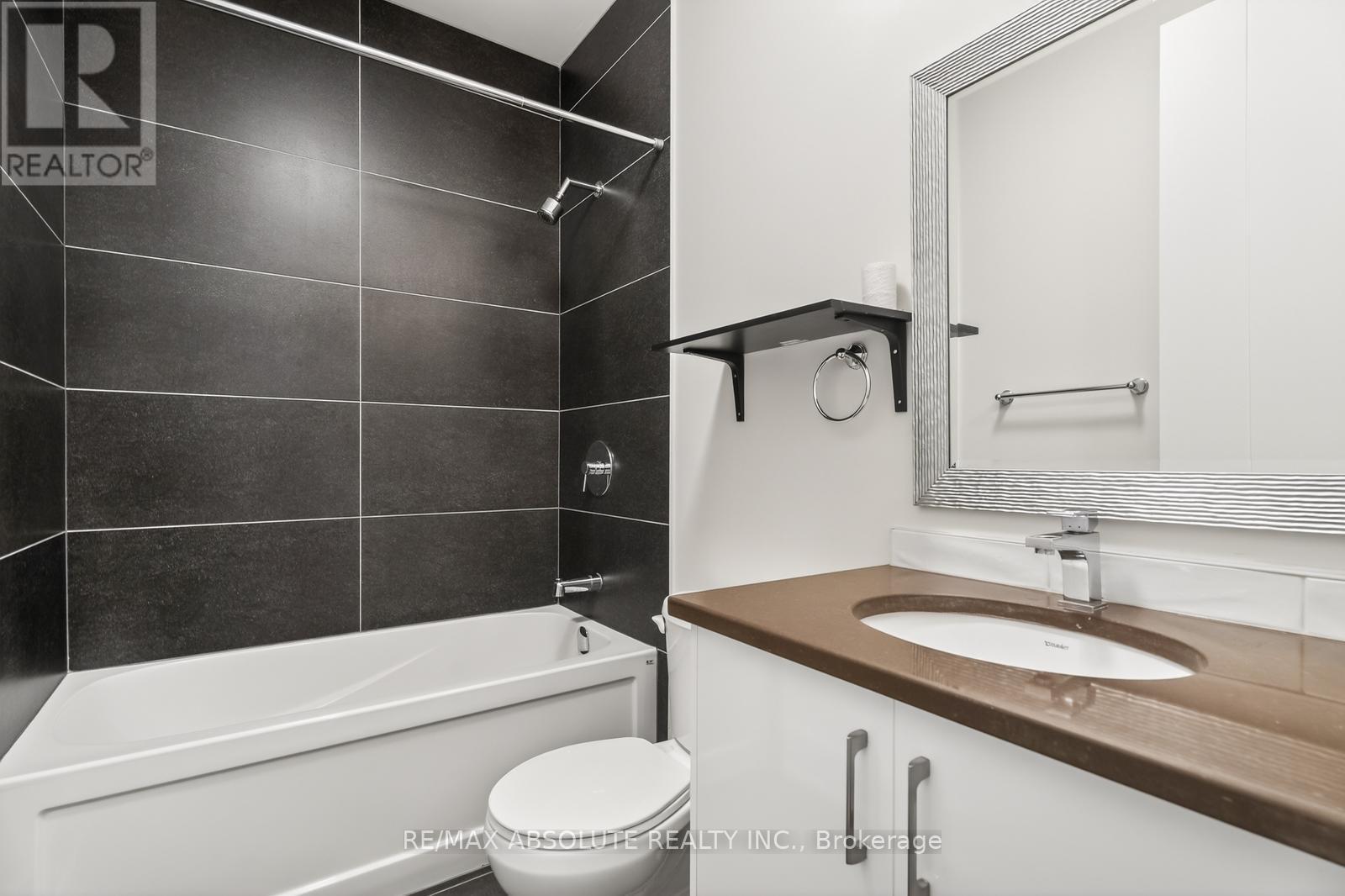 246 Westhaven Crescent, Ottawa, ON - Indoor Photo Showing Bathroom