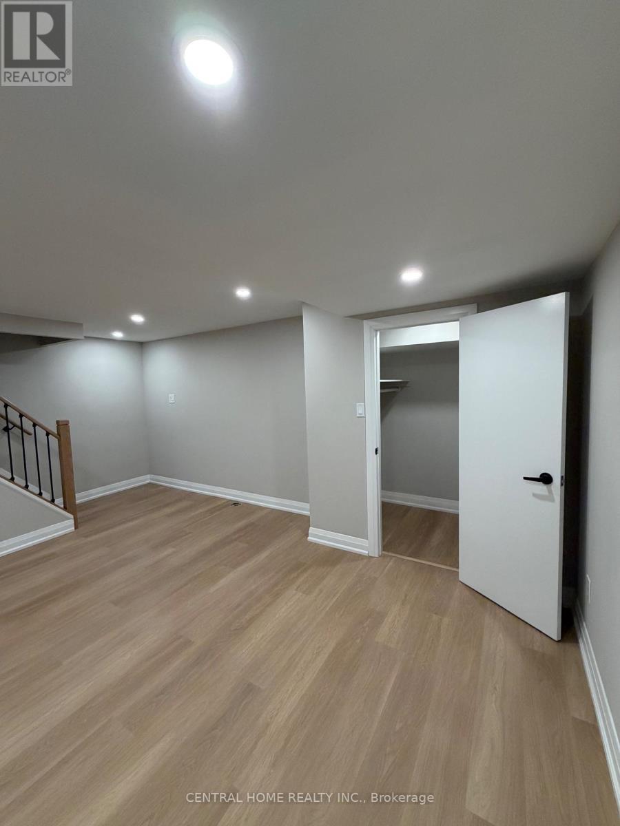 Bsmt - 229 Spring Gate Boulevard, Vaughan, ON