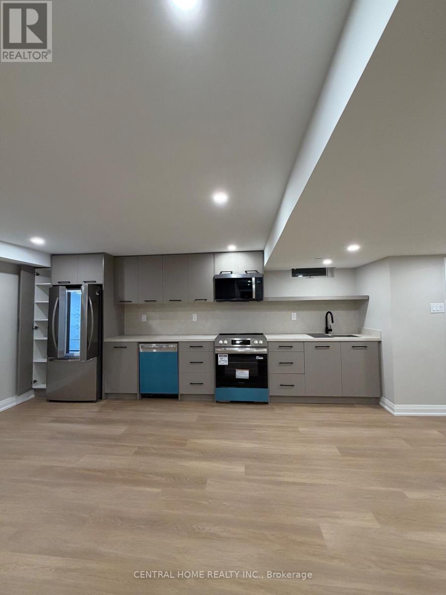 Bsmt - 229 Spring Gate Boulevard, Vaughan, ON