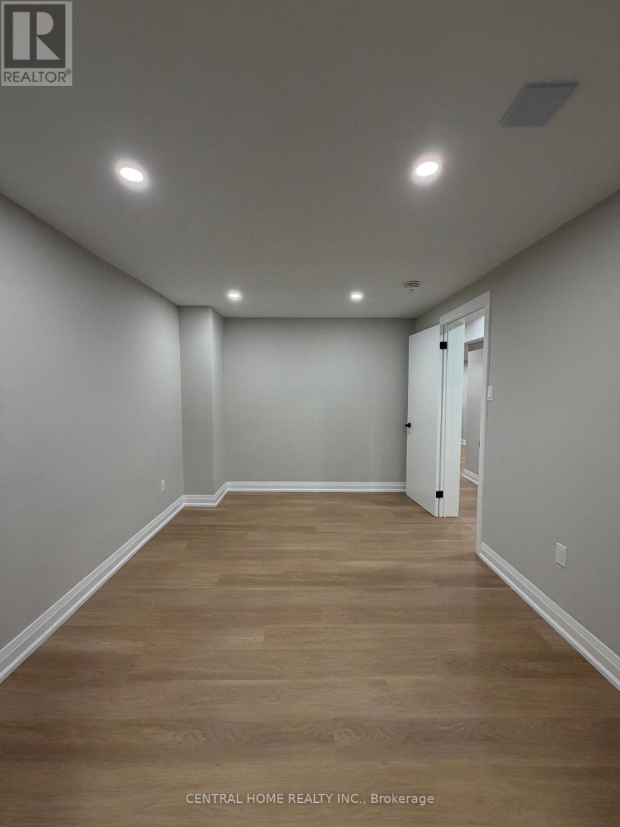 Bsmt - 229 Spring Gate Boulevard, Vaughan, ON