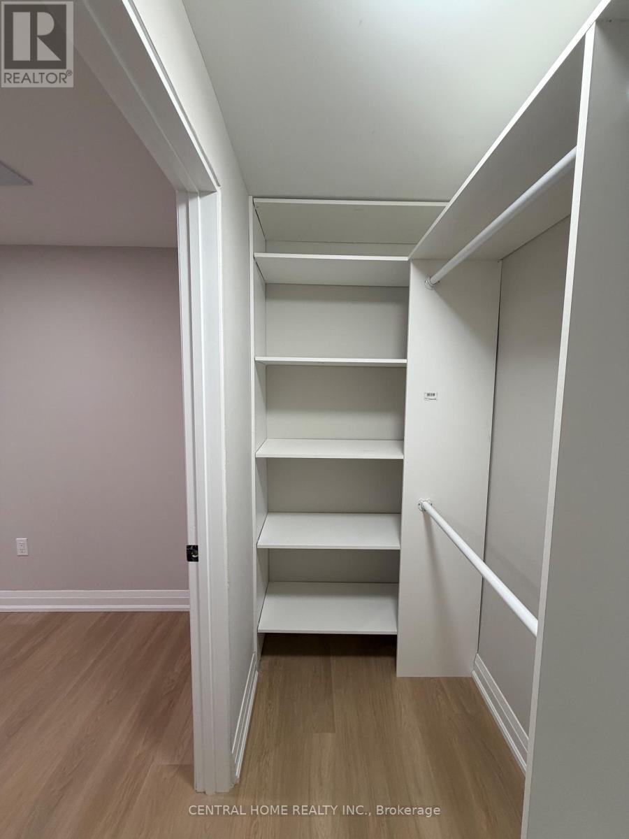 Bsmt - 229 Spring Gate Boulevard, Vaughan, ON