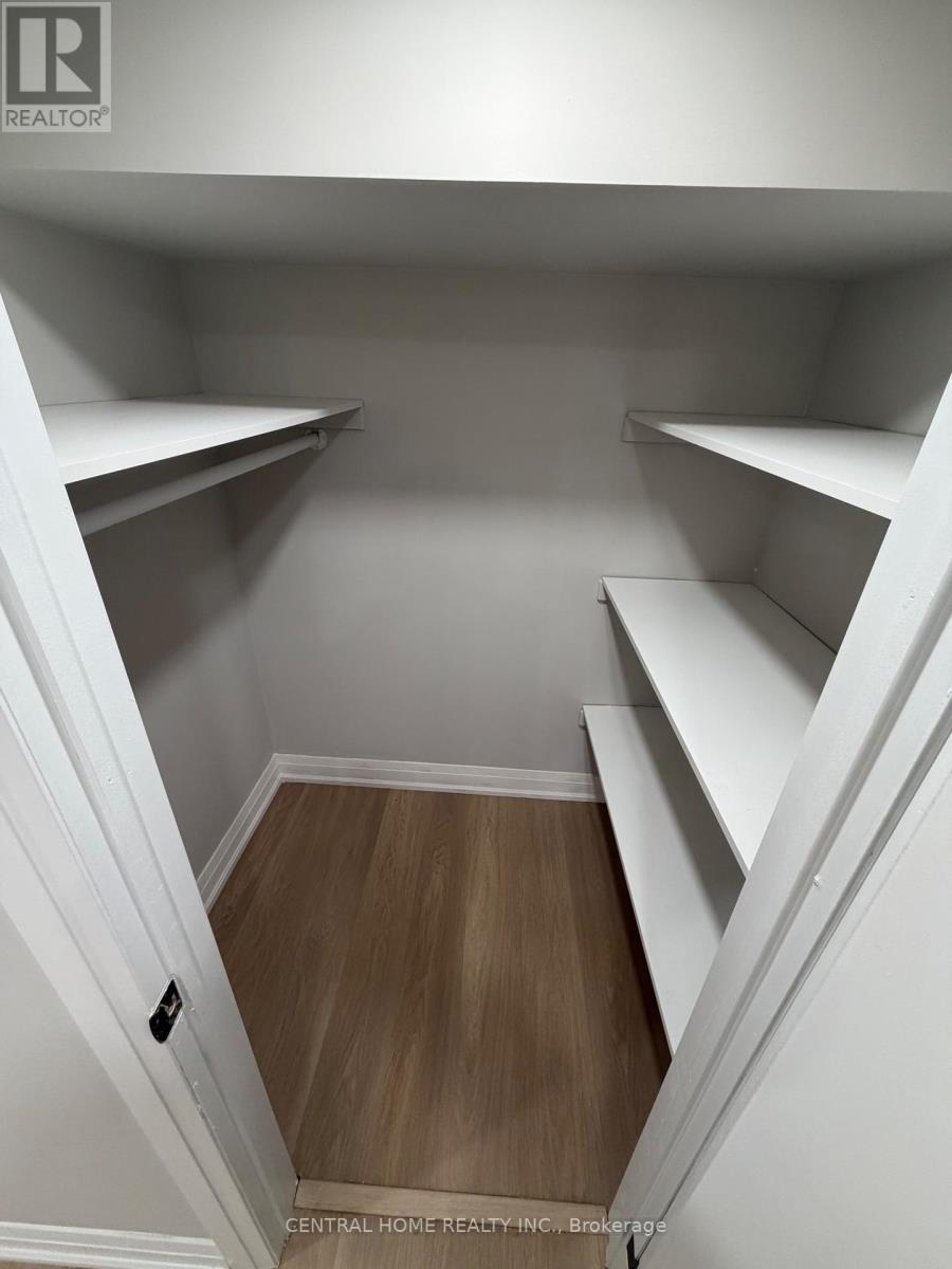 Bsmt - 229 Spring Gate Boulevard, Vaughan, ON