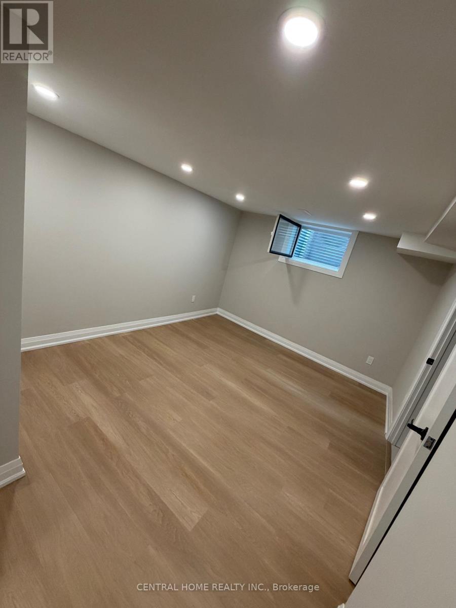 Bsmt - 229 Spring Gate Boulevard, Vaughan, ON