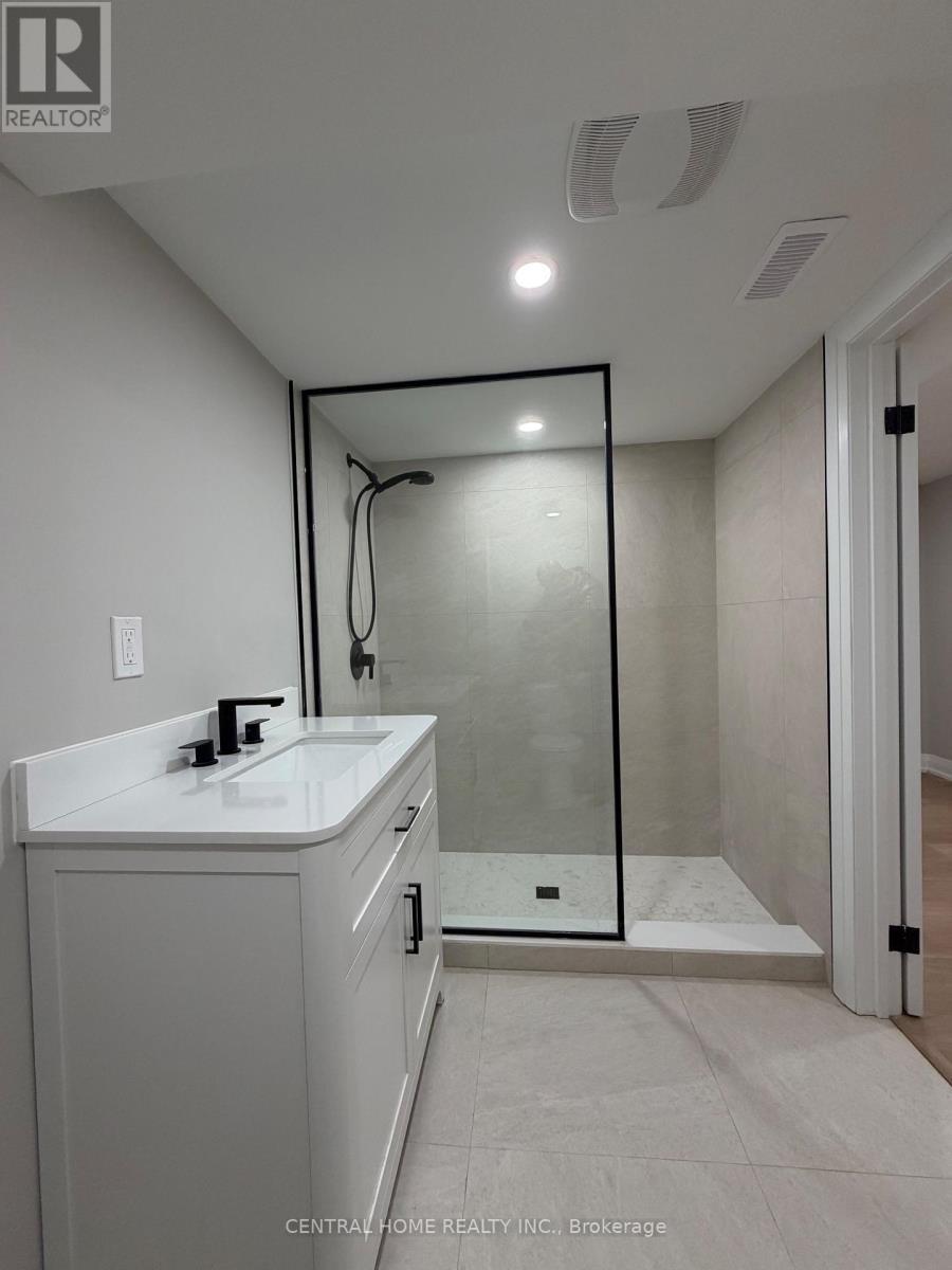 Bsmt - 229 Spring Gate Boulevard, Vaughan, ON