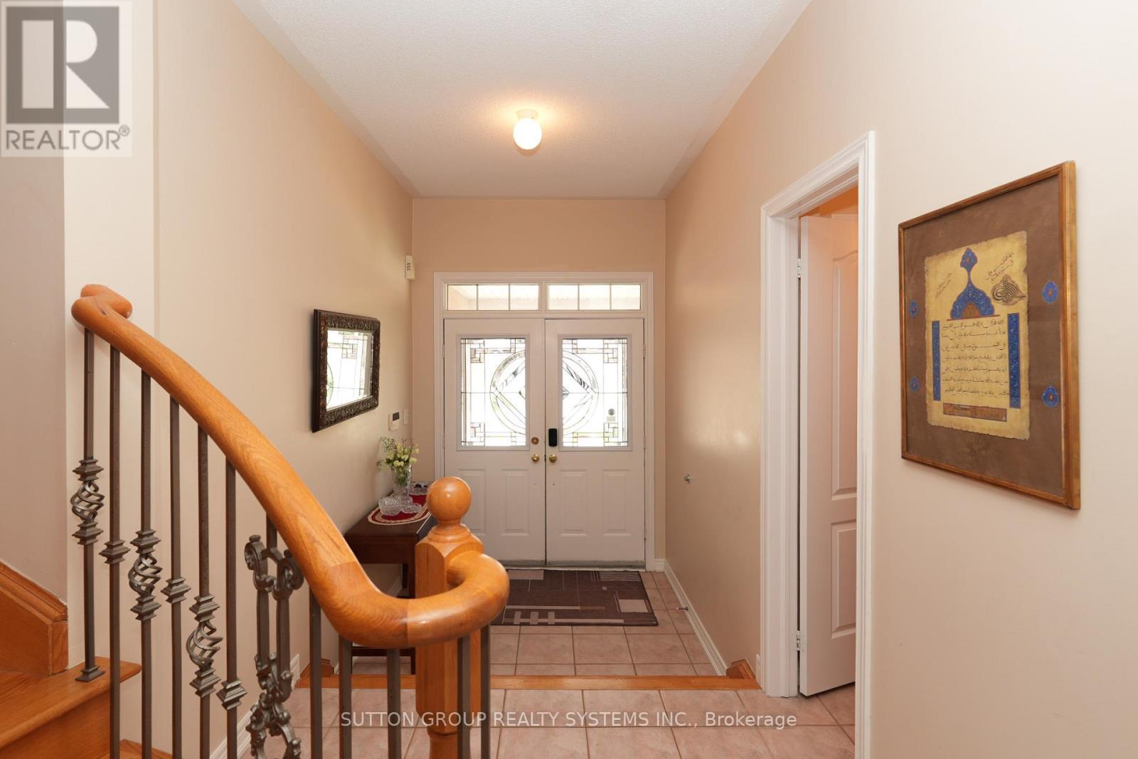 1382 Avon Drive, Mississauga, ON - Indoor Photo Showing Other Room