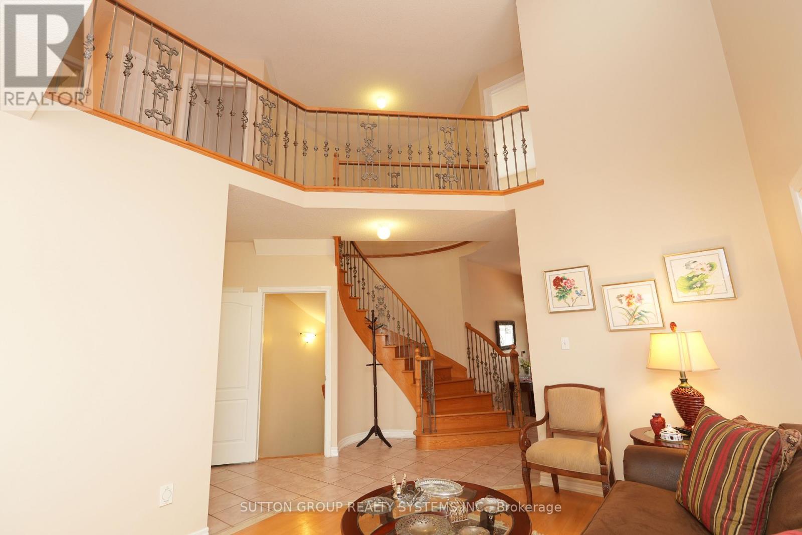 1382 Avon Drive, Mississauga, ON - Indoor Photo Showing Other Room