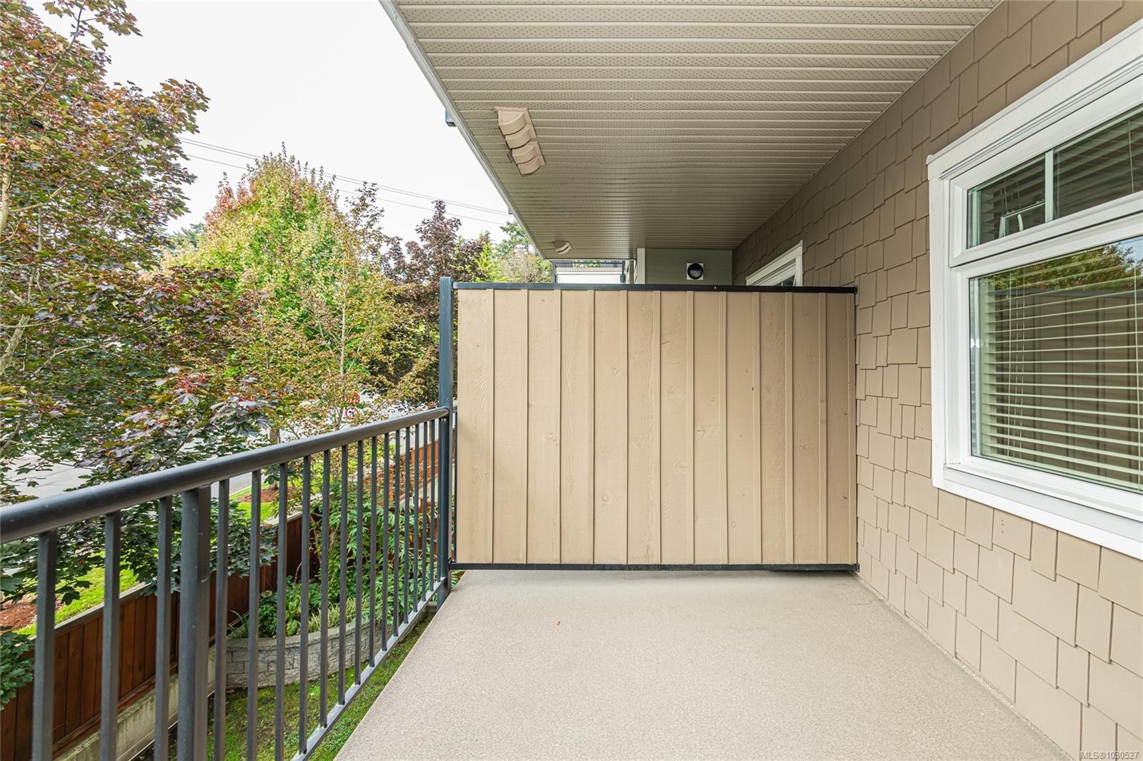 214-21 Conard St, View Royal, BC - Outdoor With Exterior