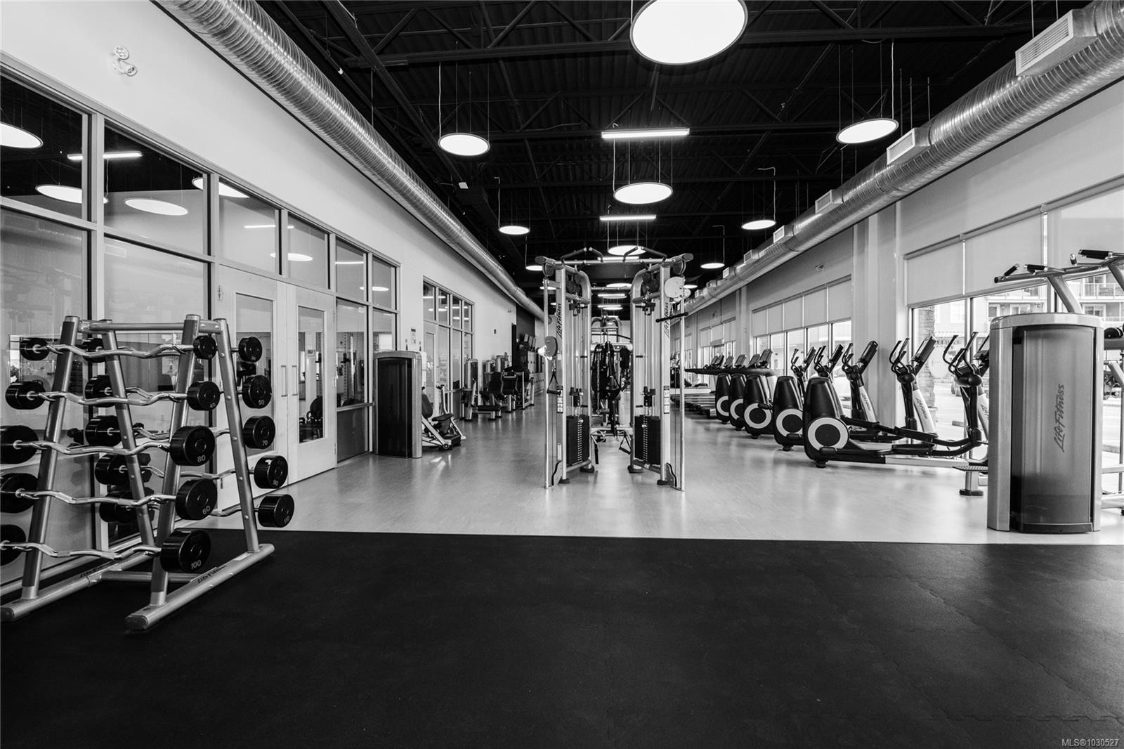 214-21 Conard St, View Royal, BC - Indoor Photo Showing Gym Room