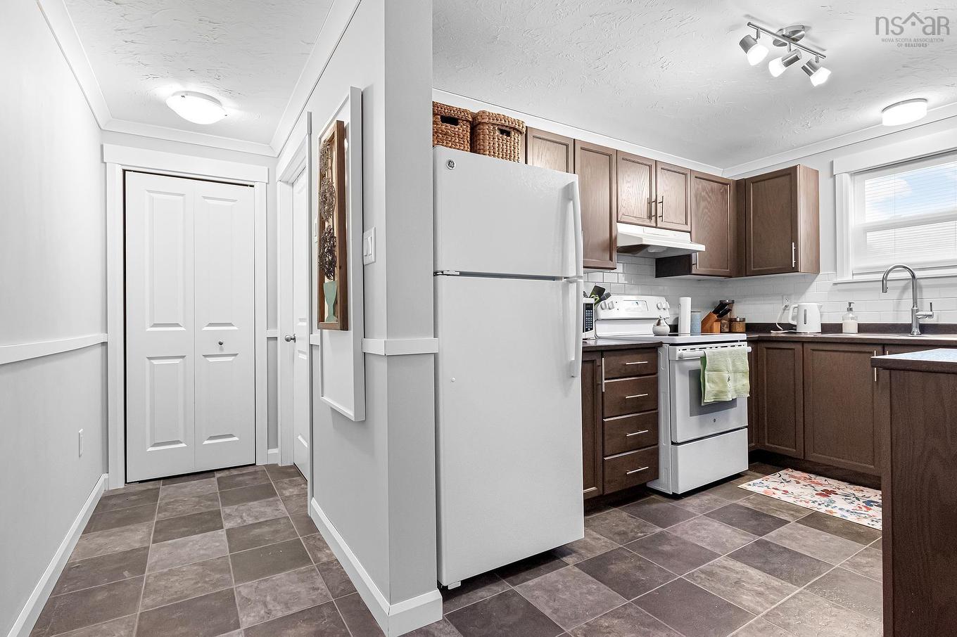 2 First Street, Lakeside, NS