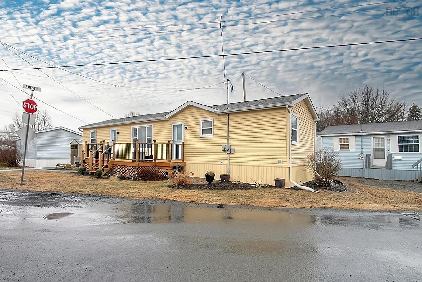 2 First Street, Lakeside, NS