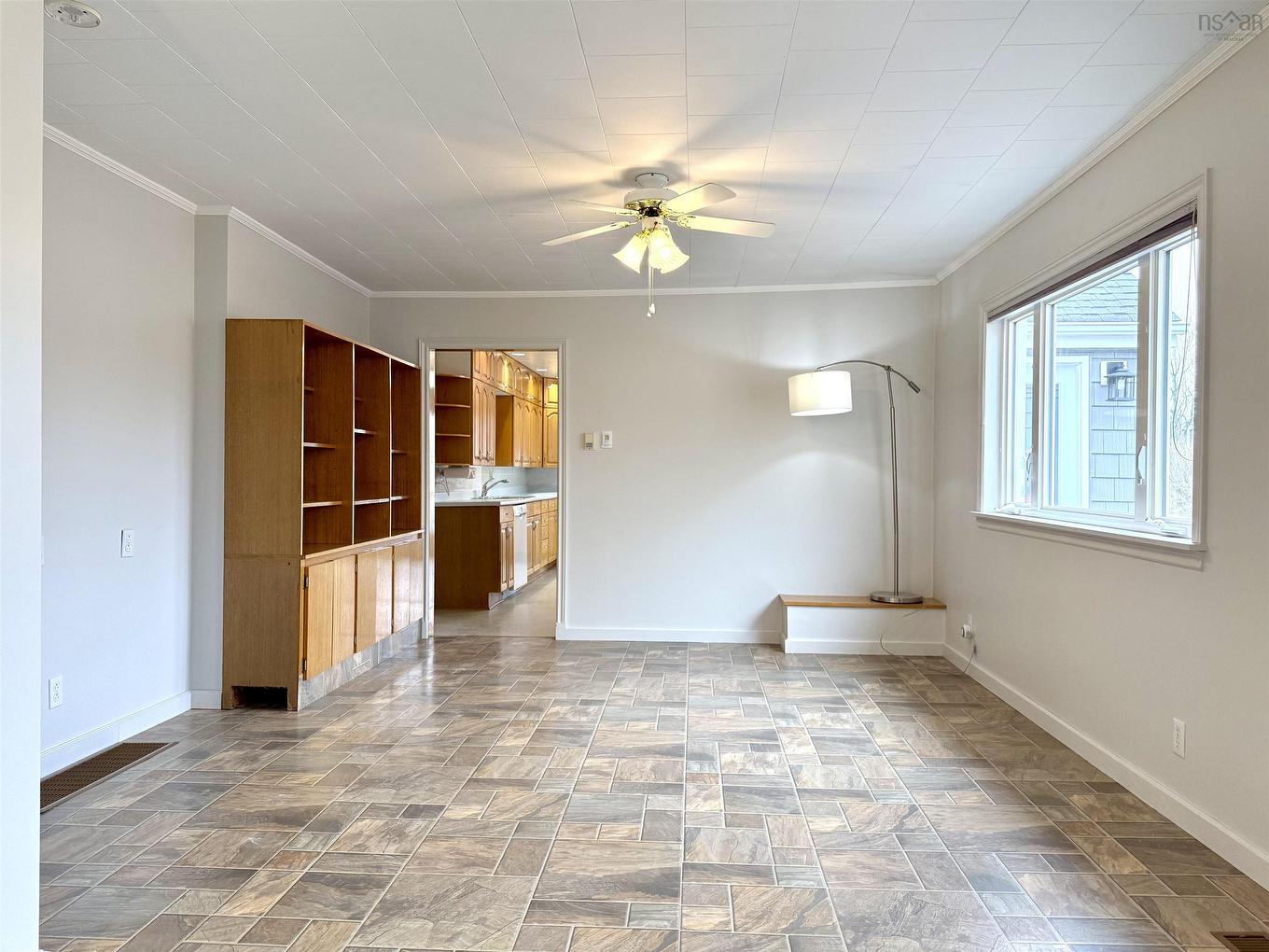 8 Standish Street, West Amherst, NS