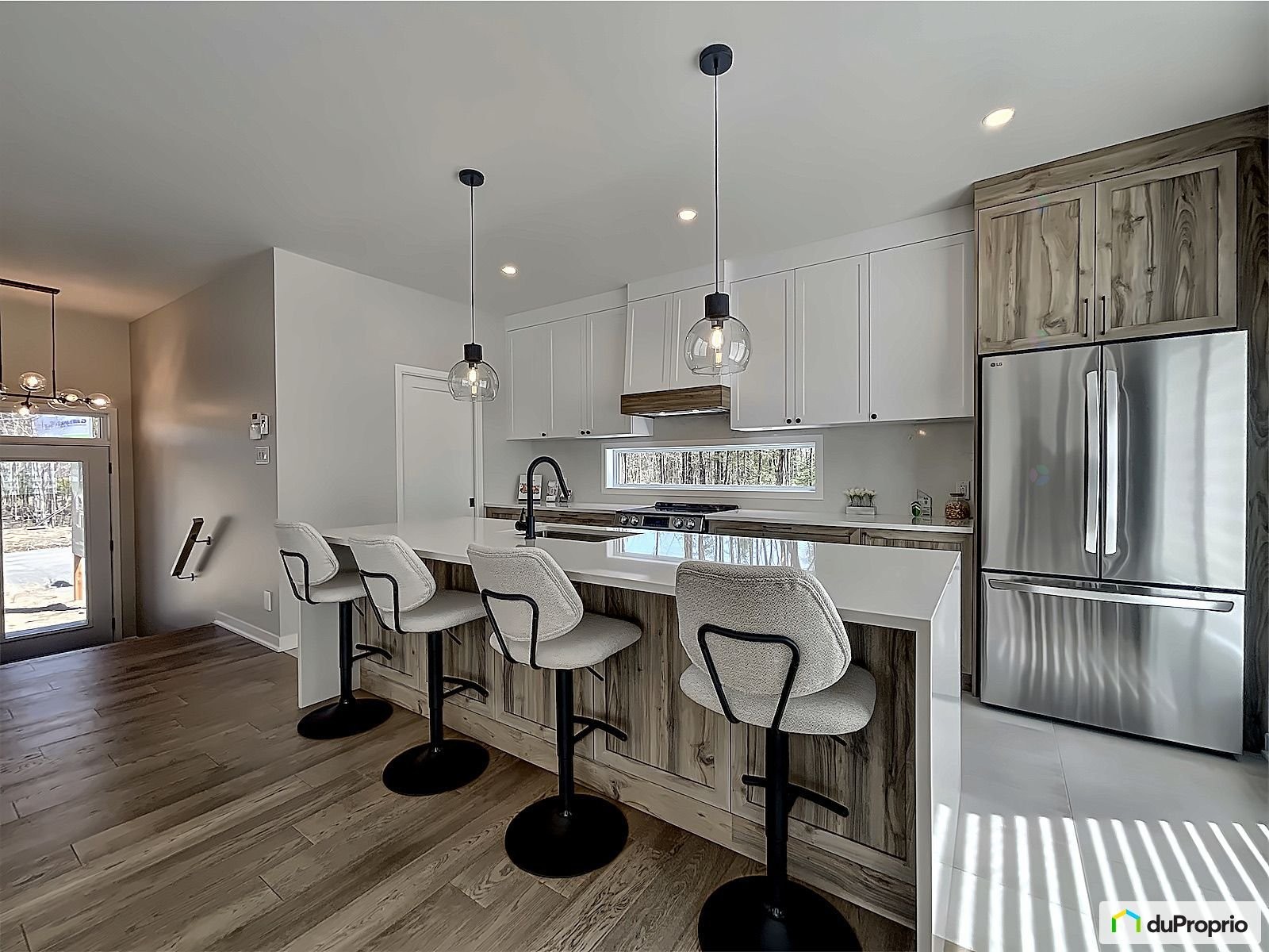Kitchen - Rue Des Alouettes, Saint-Jérôme, QC - Indoor Photo Showing Kitchen With Upgraded Kitchen
