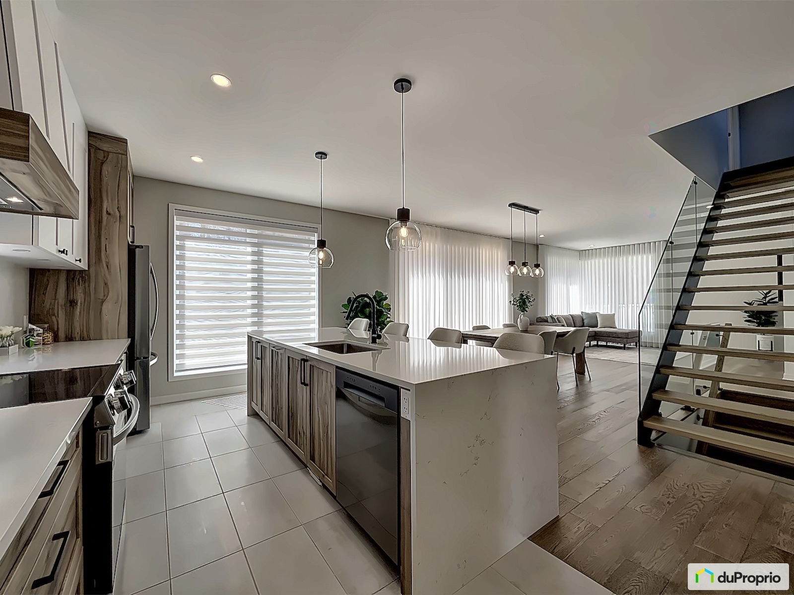 Overall view - Rue Des Alouettes, Saint-Jérôme, QC - Indoor Photo Showing Kitchen With Upgraded Kitchen