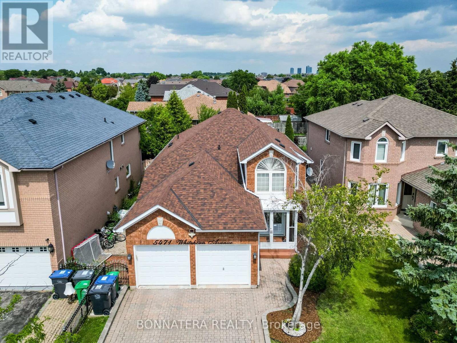 5471 Whitehorn Avenue, Mississauga, ON - Outdoor
