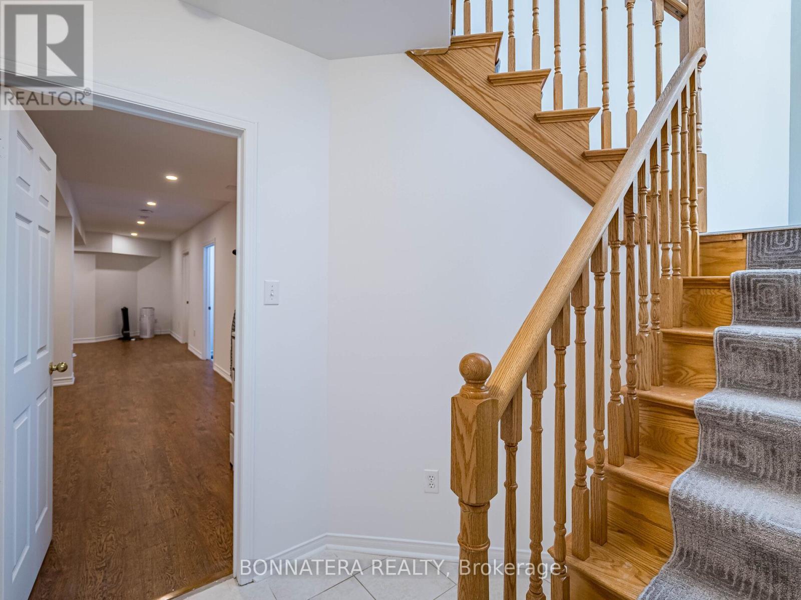 5471 Whitehorn Avenue, Mississauga, ON - Indoor Photo Showing Other Room