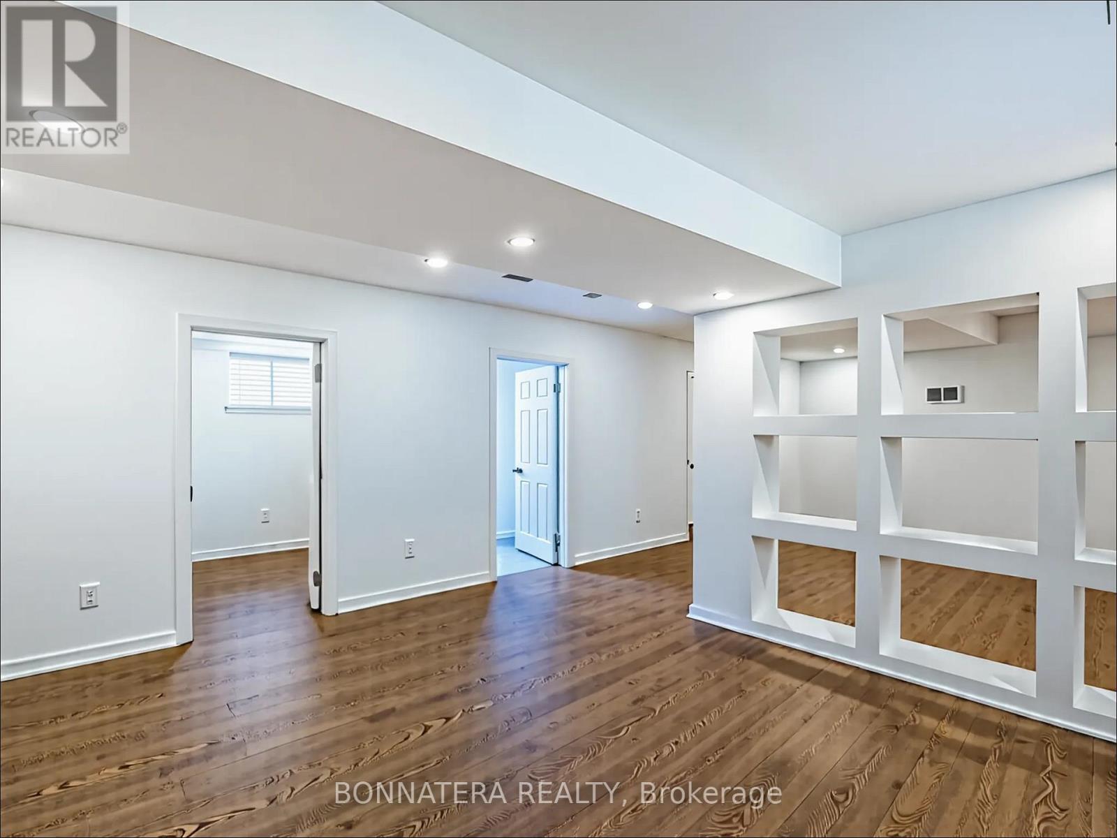 5471 Whitehorn Avenue, Mississauga, ON - Indoor Photo Showing Other Room