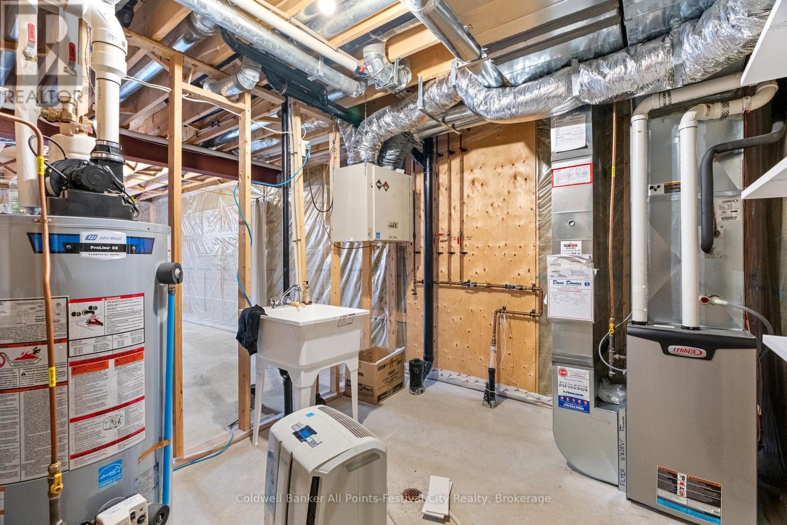 206 Bennett Street E, Goderich (Goderich (Town)), ON - Indoor Photo Showing Basement