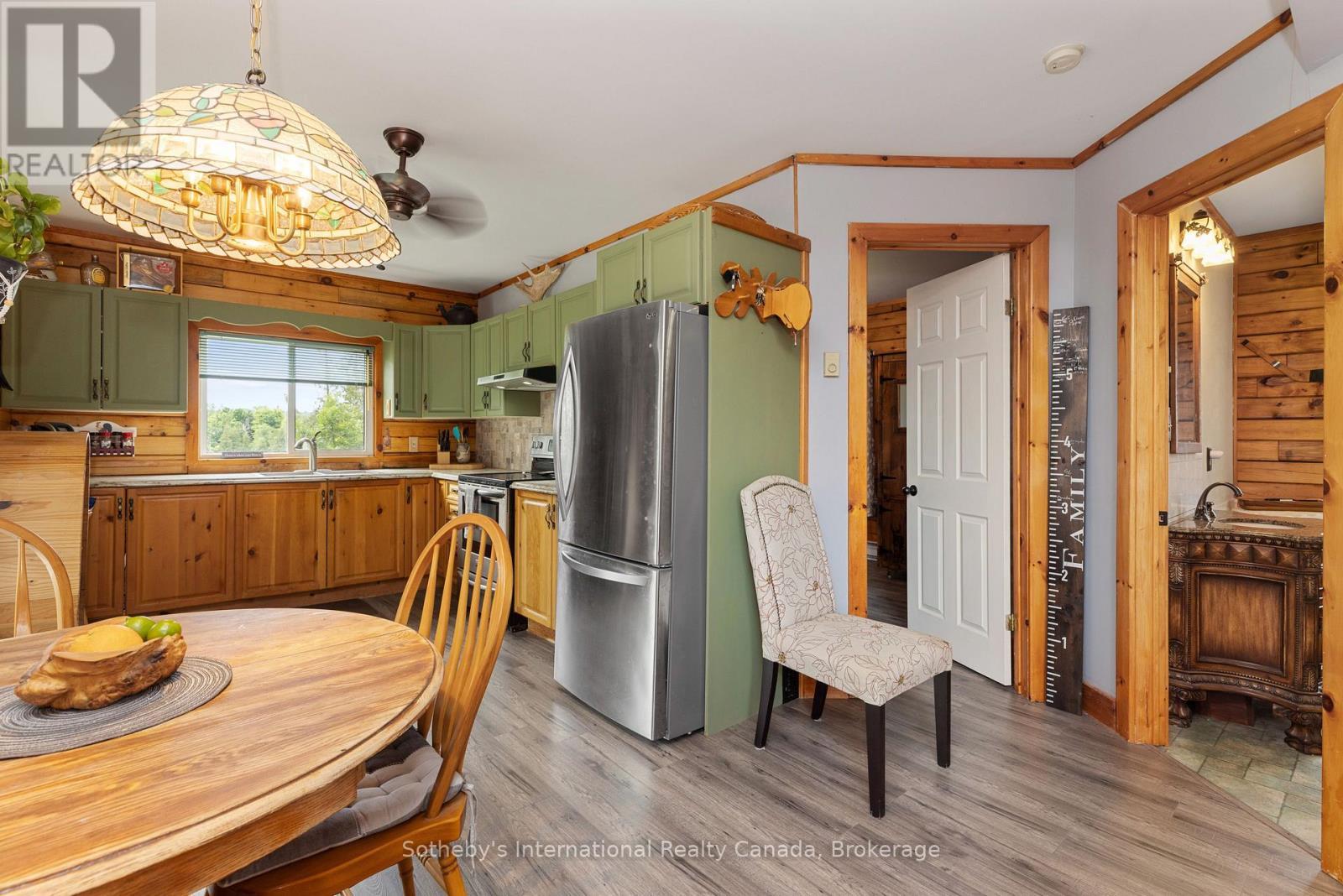 20 Kodiak Road, Mckellar, ON