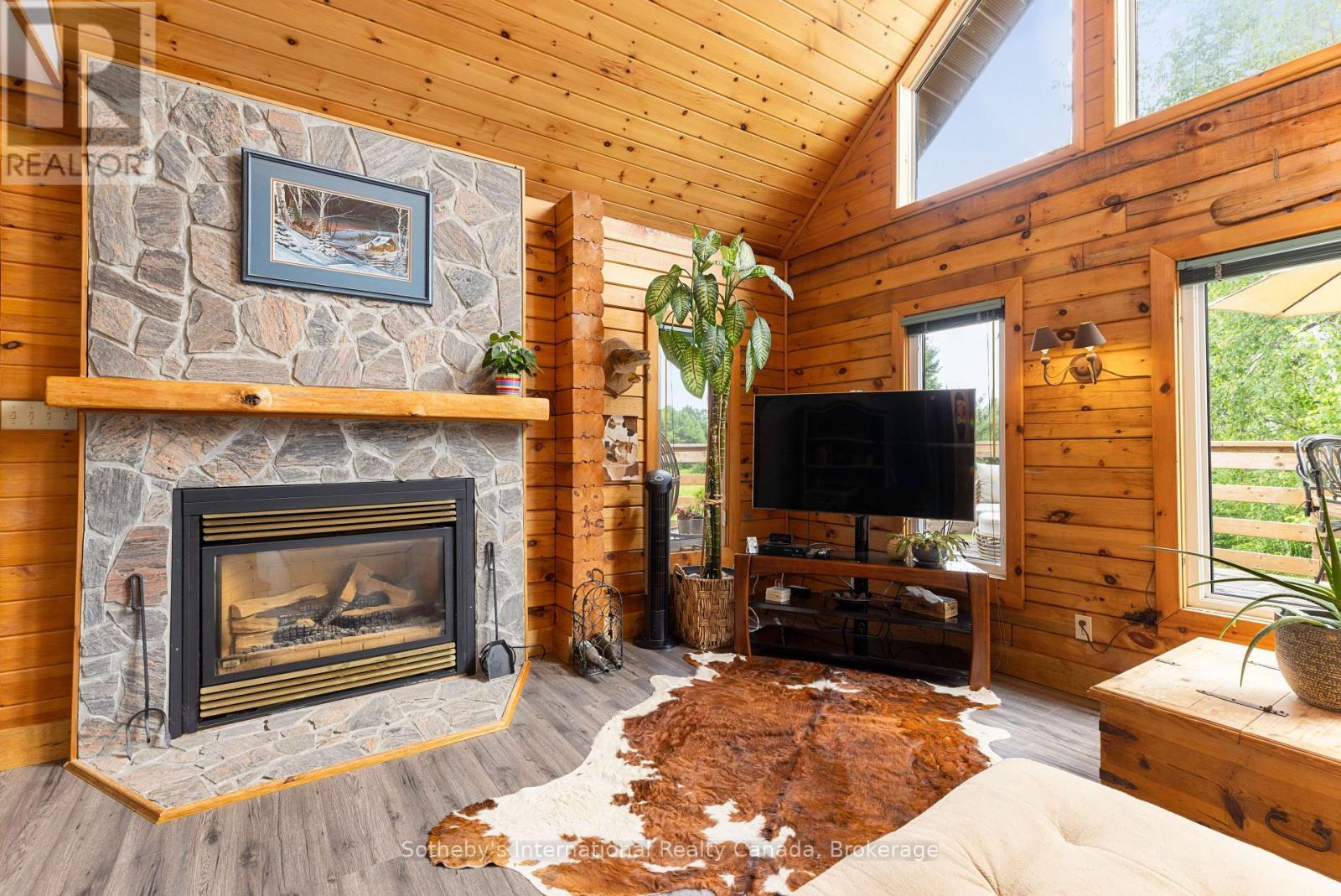 20 Kodiak Road, Mckellar, ON