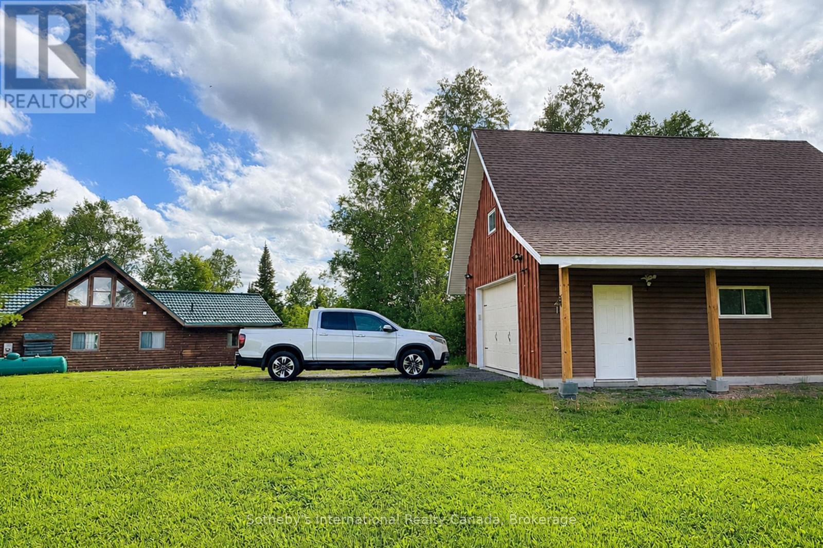 20 Kodiak Road, Mckellar, ON