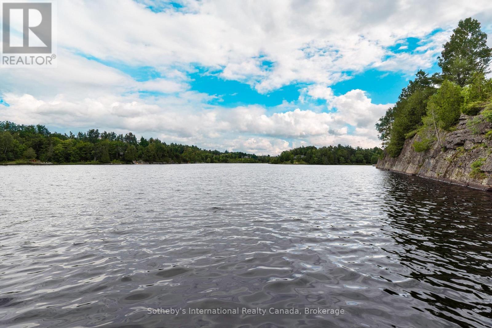 20 Kodiak Road, Mckellar, ON