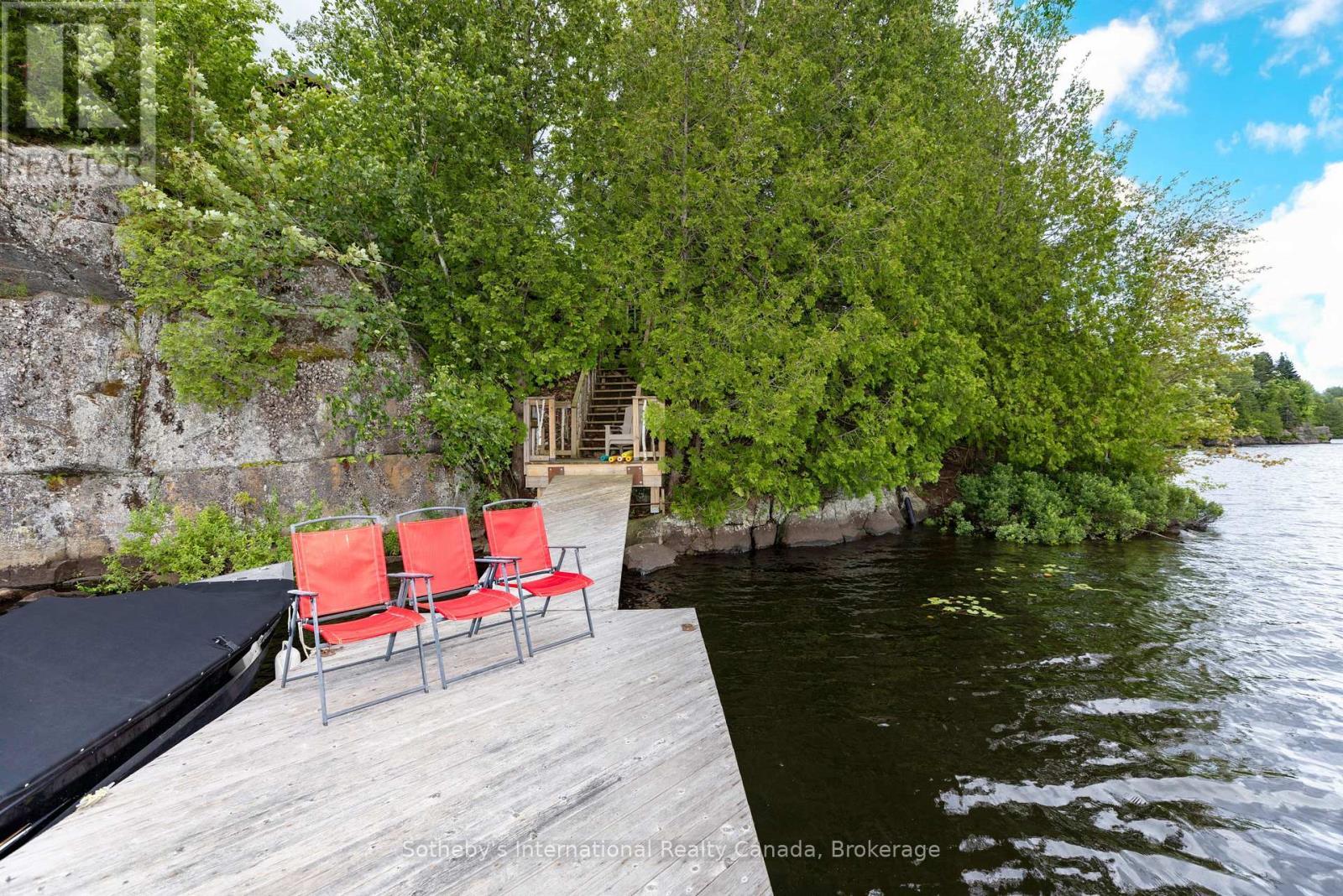 20 Kodiak Road, Mckellar, ON