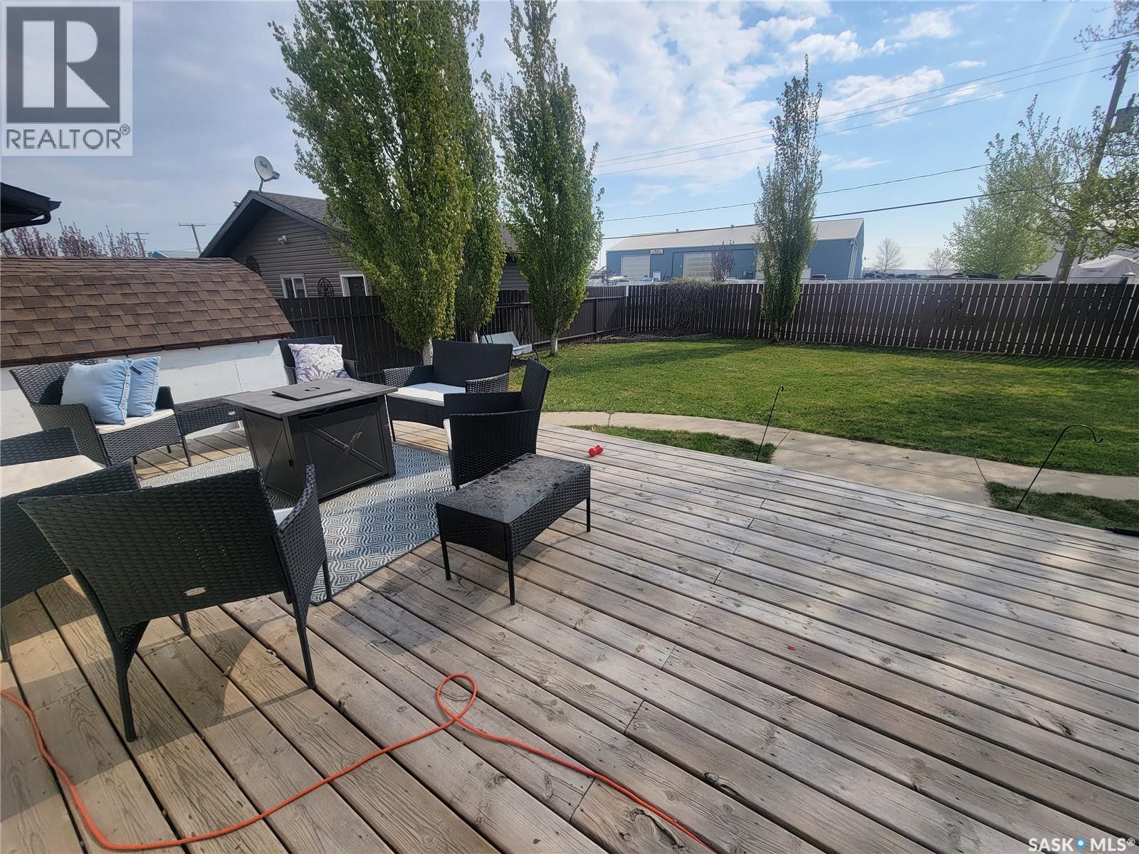 5034 Mirror Drive, Macklin, SK - Outdoor With Deck Patio Veranda