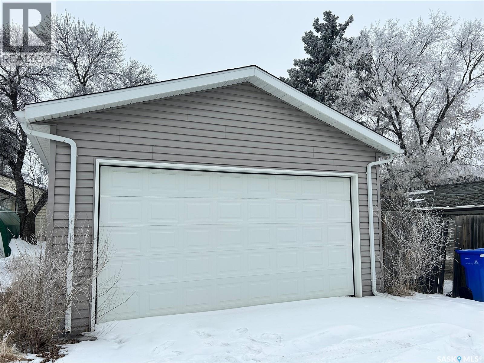 455 Halifax Street, Regina, SK - Outdoor