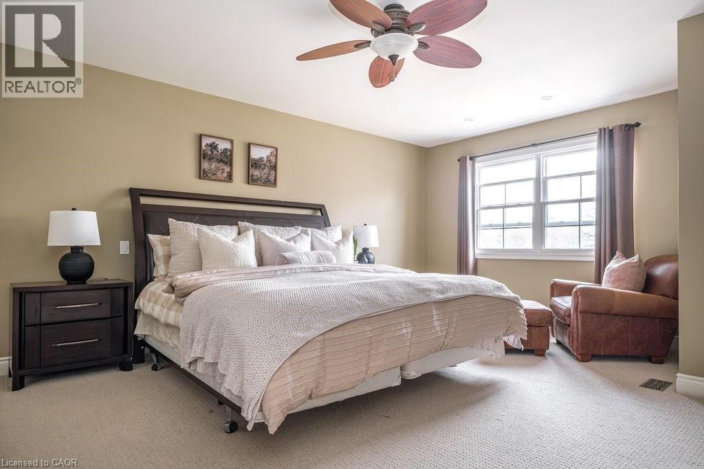 330 Strathcona Drive, Burlington, ON - Indoor Photo Showing Bedroom