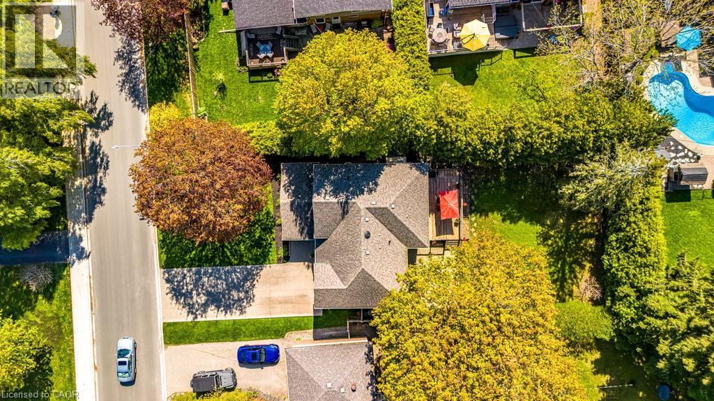 330 Strathcona Drive, Burlington, ON - Outdoor