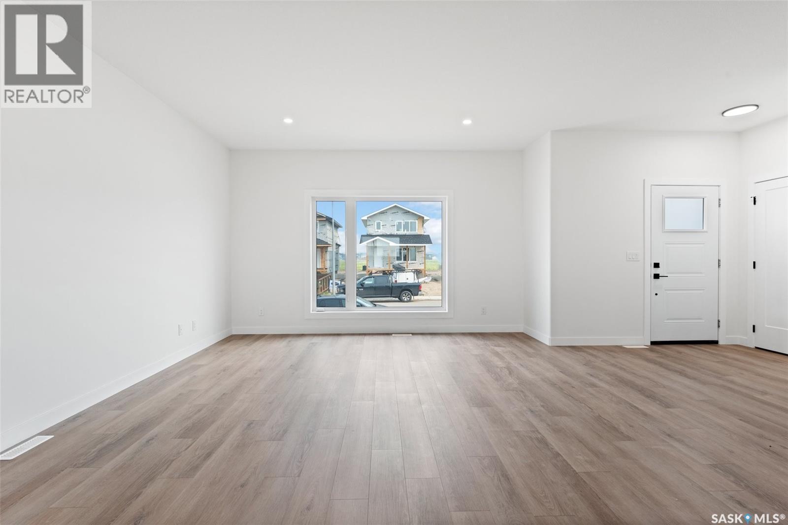 429 Eldorado Street, Warman, SK - Indoor Photo Showing Living Room