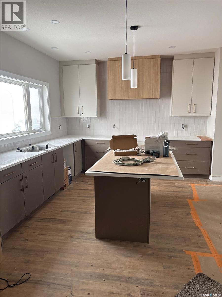 429 Eldorado Street, Warman, SK - Indoor Photo Showing Kitchen