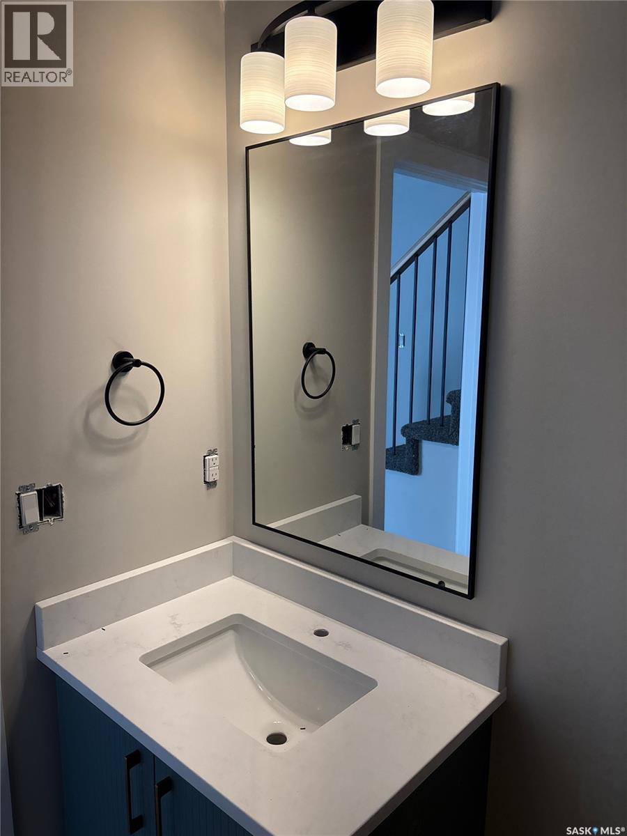 429 Eldorado Street, Warman, SK - Indoor Photo Showing Bathroom