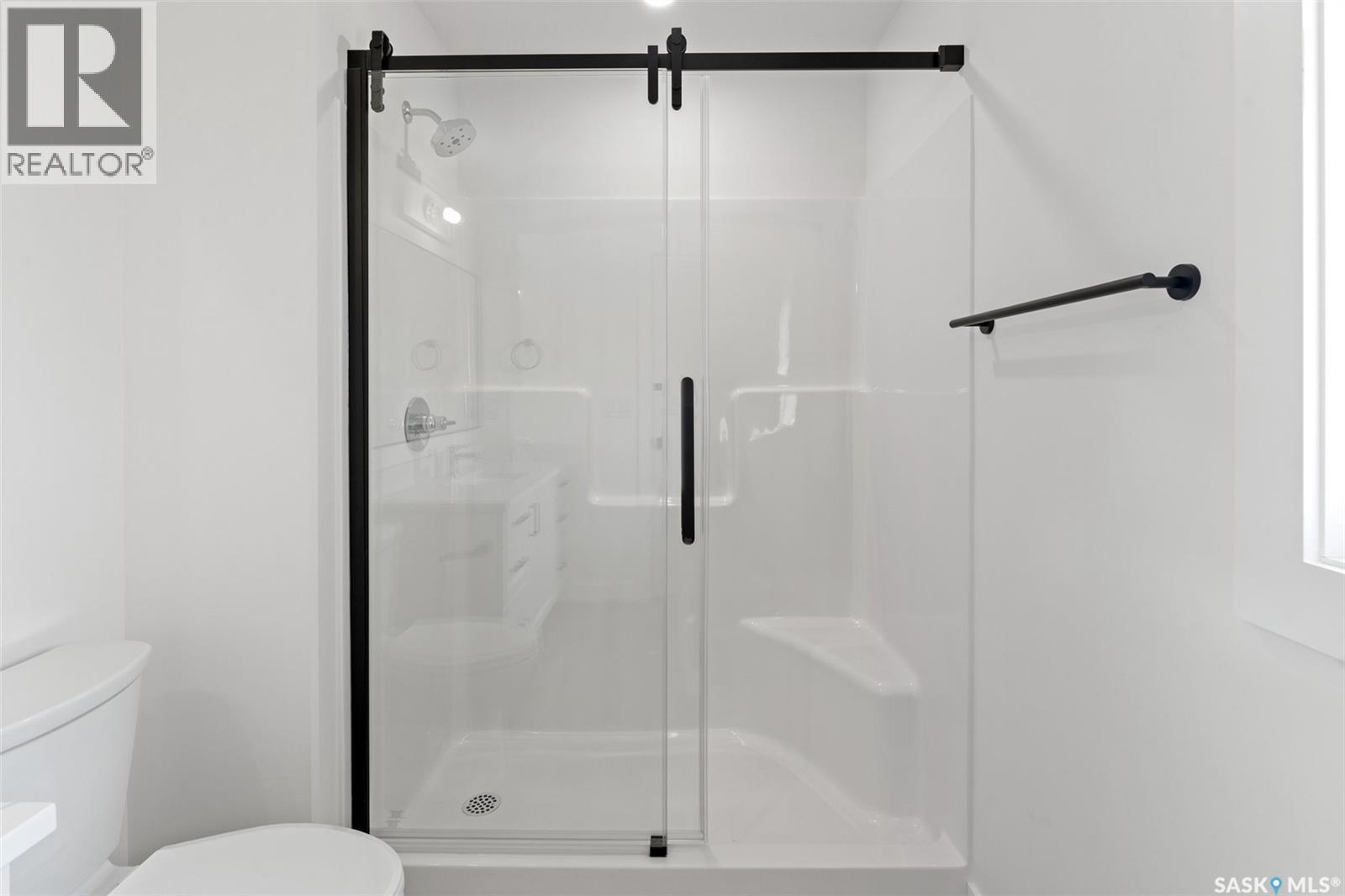 429 Eldorado Street, Warman, SK - Indoor Photo Showing Bathroom