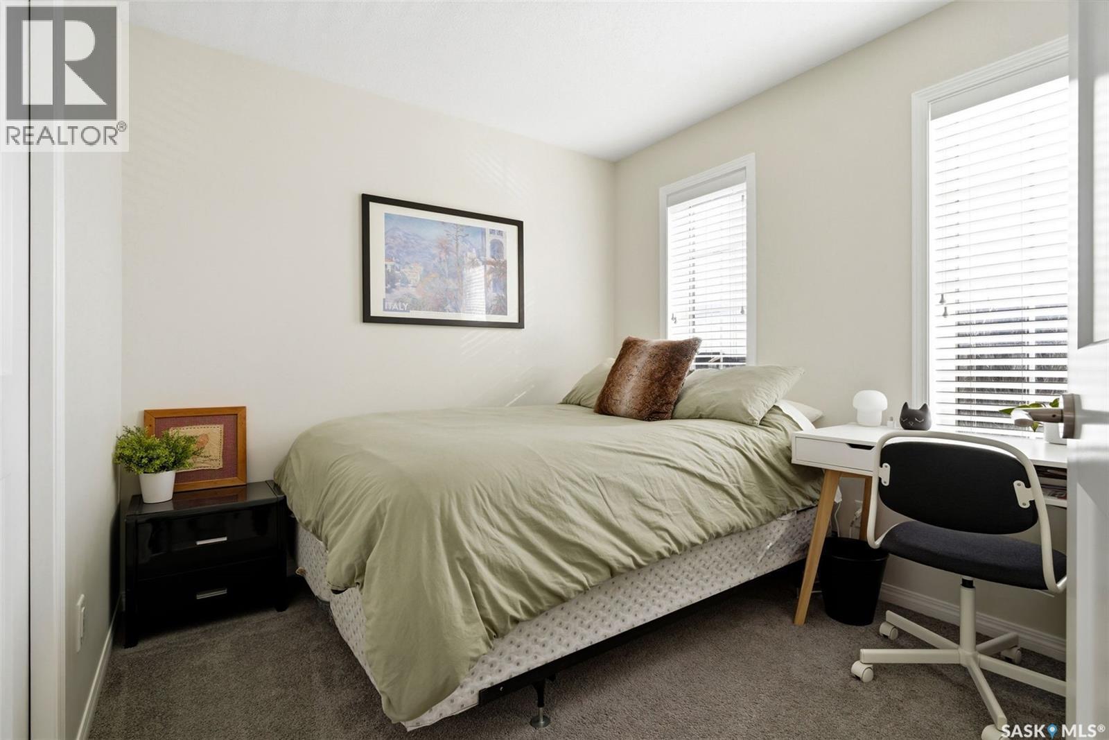 3218 Chuka Boulevard, Regina, SK - Indoor Photo Showing Bedroom