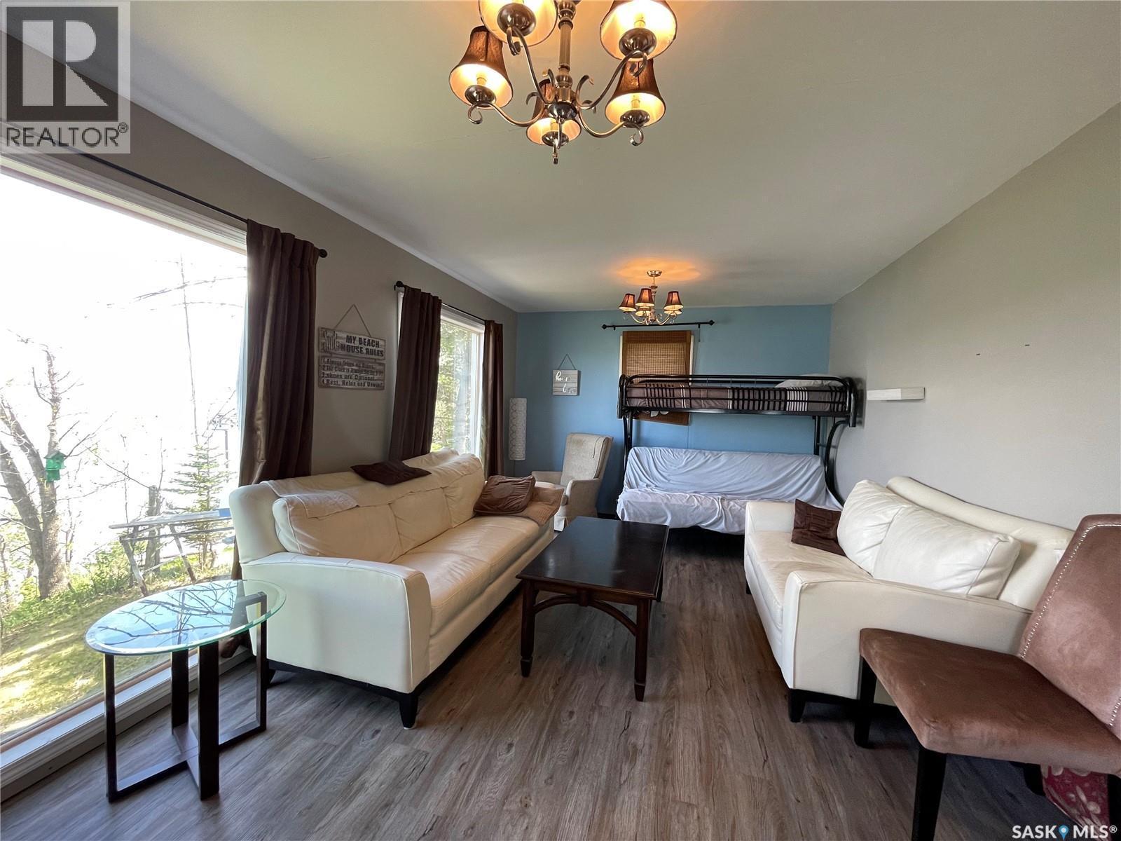 1220 Tatanka Drive, Sun Valley, SK - Indoor Photo Showing Living Room