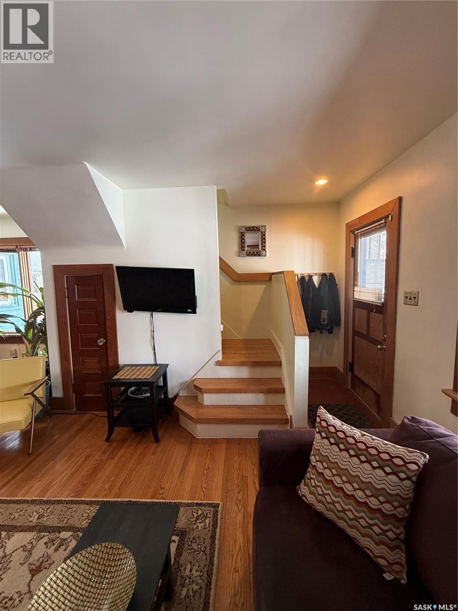 436 6Th Street E, Saskatoon, SK - Indoor Photo Showing Other Room