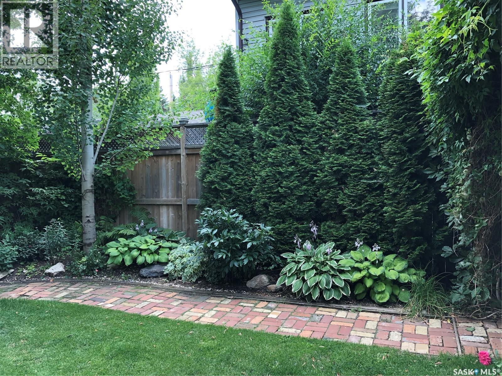 436 6Th Street E, Saskatoon, SK - Outdoor