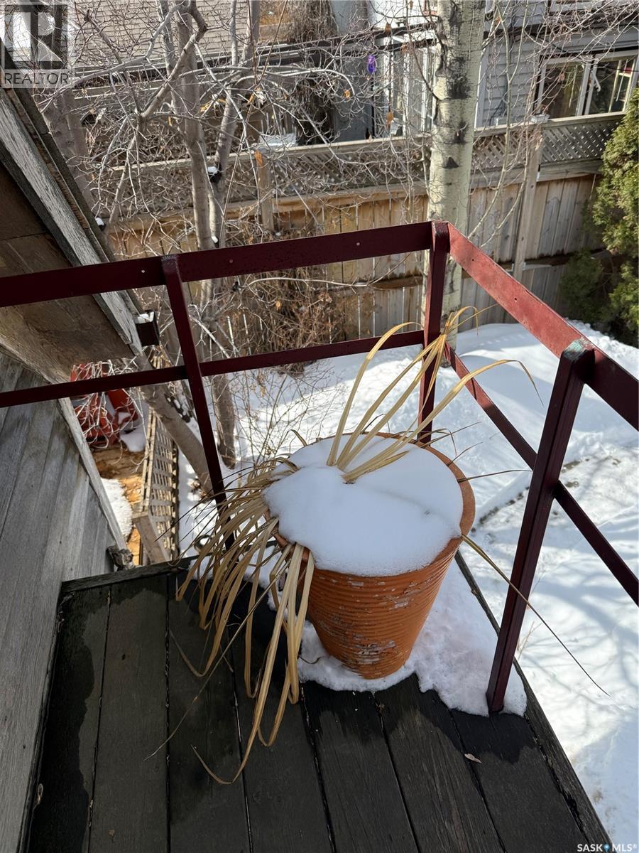 436 6Th Street E, Saskatoon, SK - Outdoor