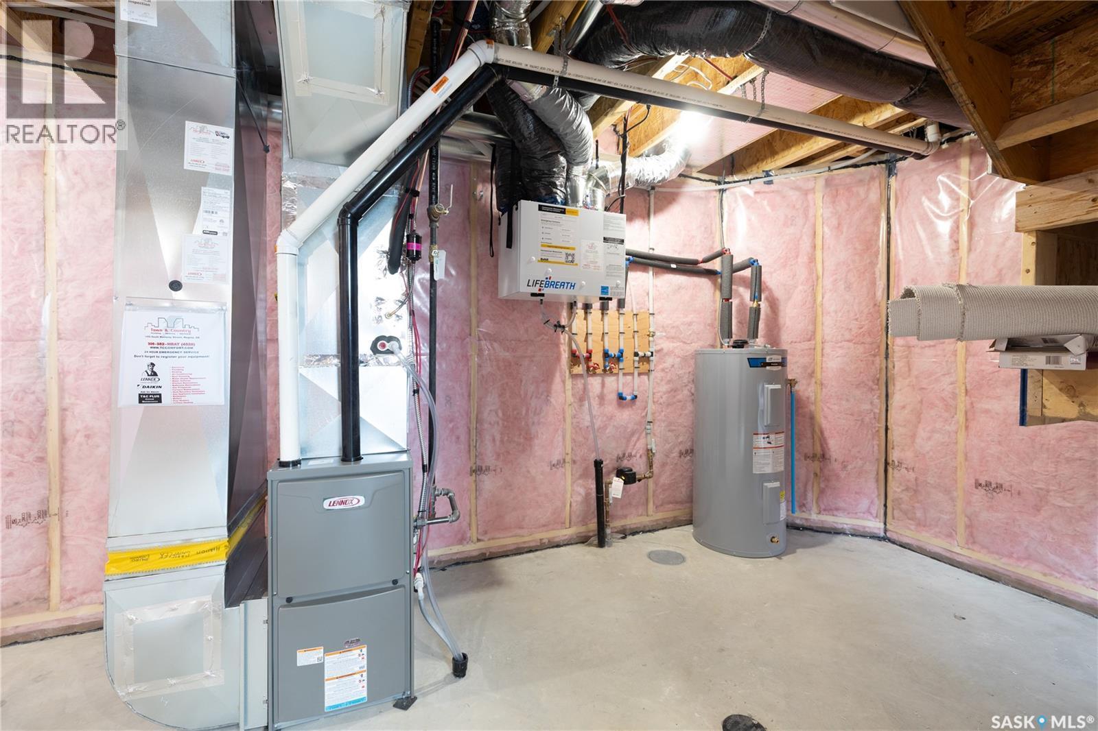 3060 Dumont Way, Regina, SK - Indoor Photo Showing Basement