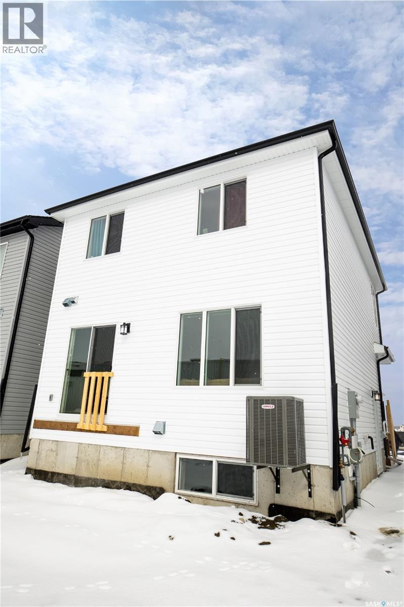 3060 Dumont Way, Regina, SK - Outdoor With Exterior