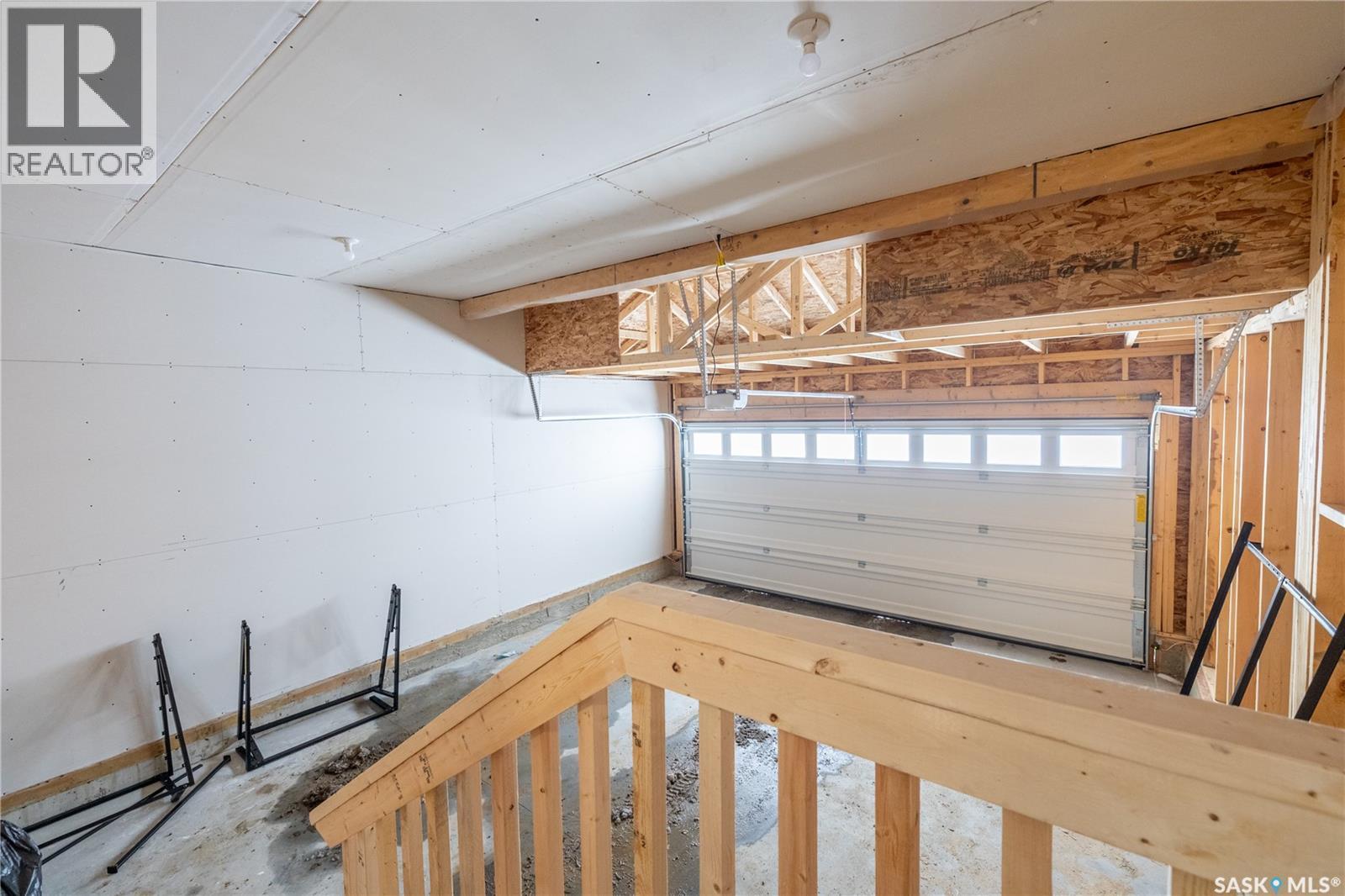 3060 Dumont Way, Regina, SK - Indoor Photo Showing Garage