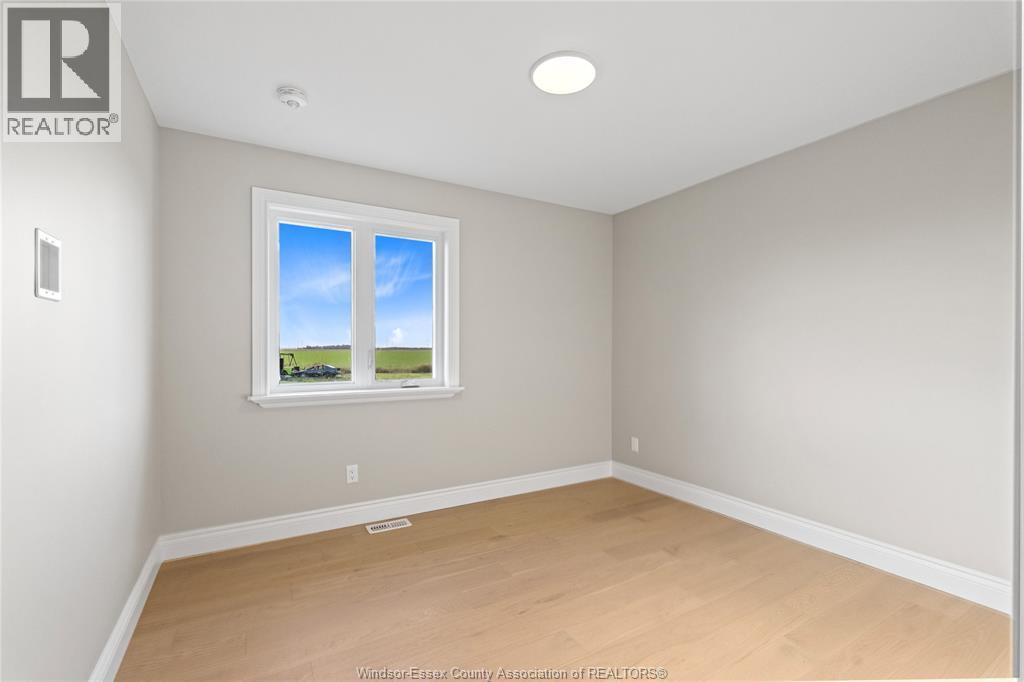 4418 Belmont, Comber, ON - Indoor Photo Showing Other Room