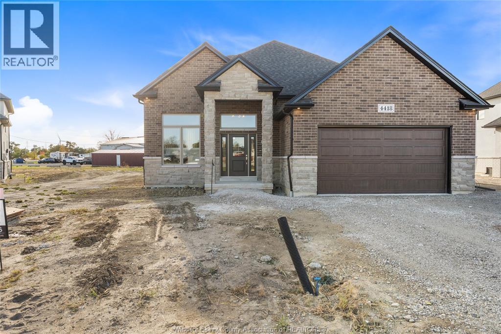 4418 Belmont, Comber, ON - Outdoor