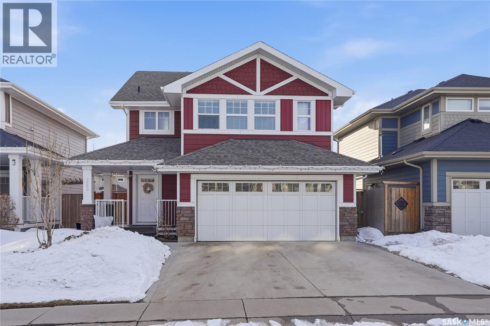 223 Eaton Crescent, Saskatoon, SK - Outdoor With Facade